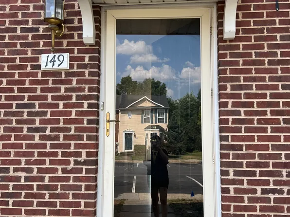 149 Lexington Ct, Stephens City, VA 22655