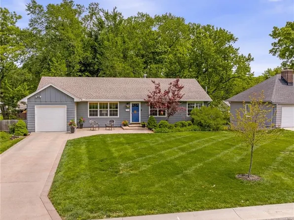 8705 Conser St, Overland Park, KS 66212