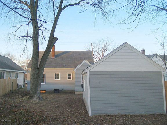 5th image of 1456 Griggs St SE