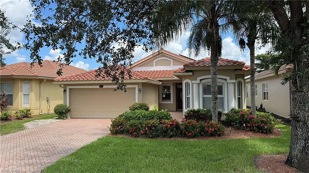 2 bed, 2.0 bath, 1669 sqft, $5,200 — Photo 1