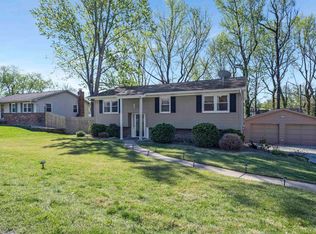 7433 Acorn Dr, Newburgh, IN