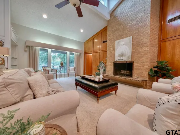 1227 Hilltop Run, Hideaway, TX 75771