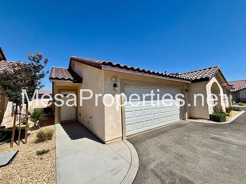 Building Photo - 9550 Tamarisk Ave #128