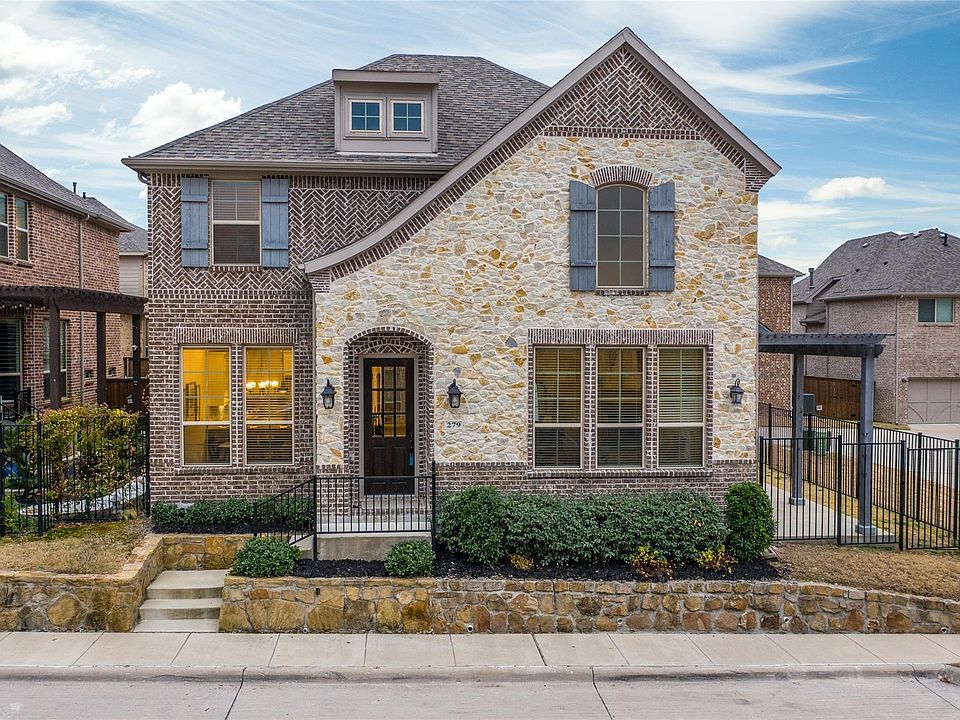 1st image of 279 Moorland Dr
