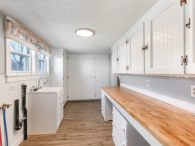 85 Maple Dr — Photo 11