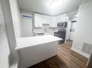 2046 W. Charleston St., Chicago, IL 60647