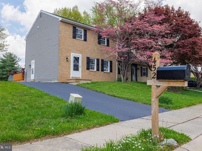 452 Daisy Ln, Lancaster, PA, 17602