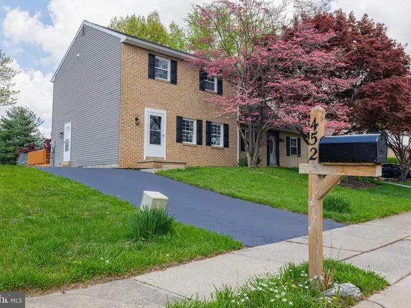 452 Daisy Ln, Lancaster, PA 17602