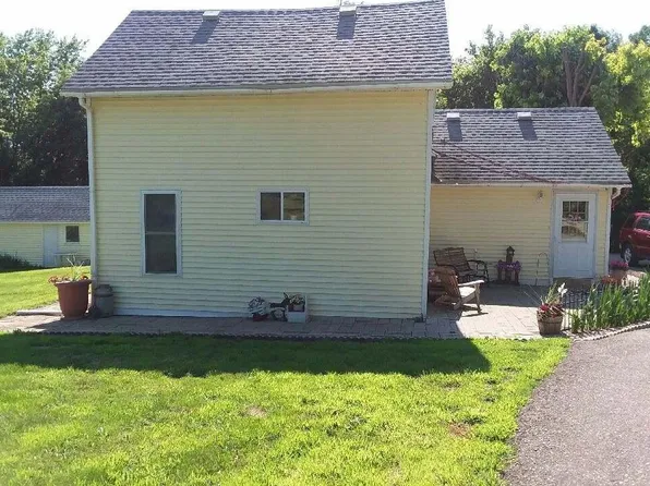 6100 Country Ln SW, Farwell, MN 56327