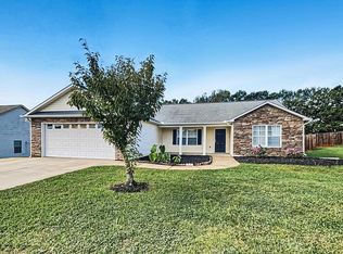 240 Sweetgrass Dr, Chesnee, SC 29323