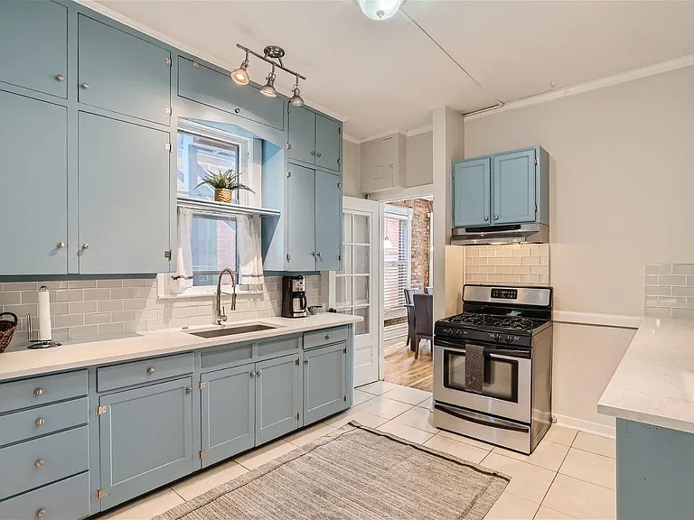 239 W Ellsworth Ave #A — Photo 8