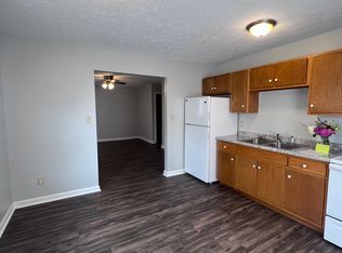 268 E Franklin St #B, Shelbyville, IN 46176