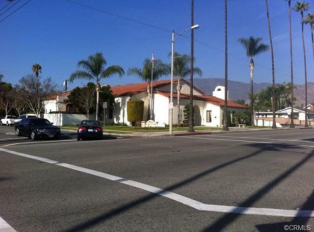 2nd image of 918 N Azusa Ave