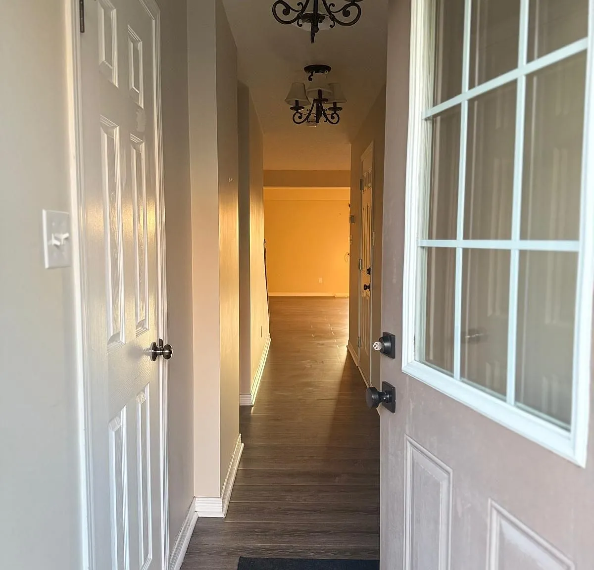 3 bed, $2,599 — Photo 2