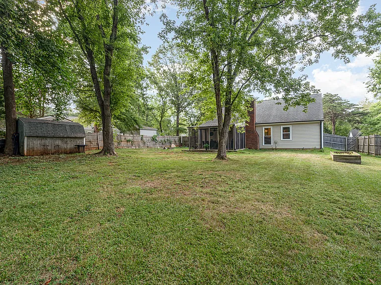 2812 Olde Whitehall Rd — Photo 29