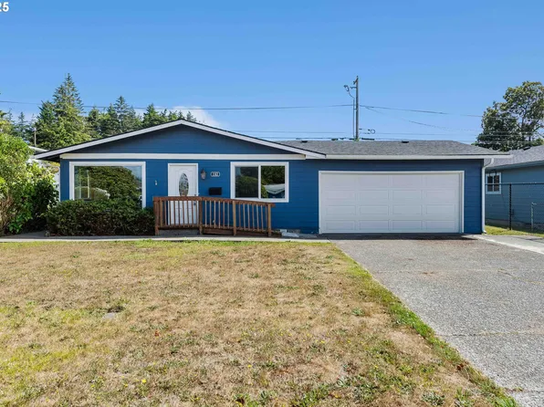 1163 Michigan Ave, Coos Bay, OR 97420