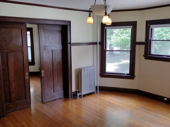 935 Spaight St #1, Madison, WI 53703