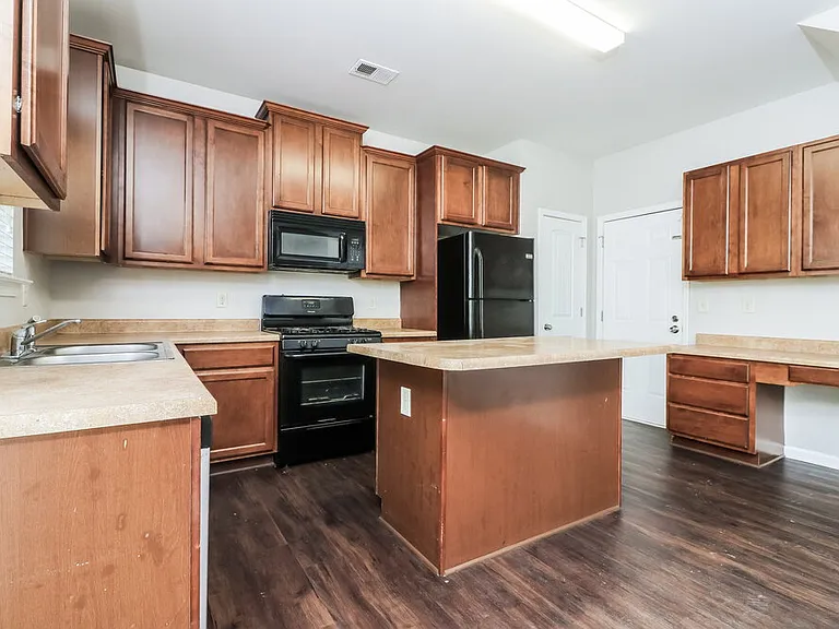 98 High Point Way — Photo 11