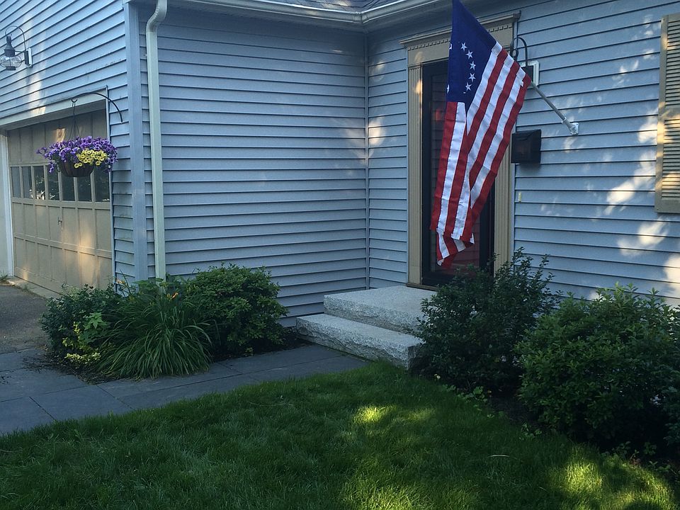 1st image of 11 Willow Ave