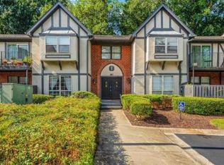 6851 Roswell Rd #15, Sandy Springs, GA 30328