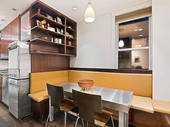 4th image of 1070 Park Ave #2D