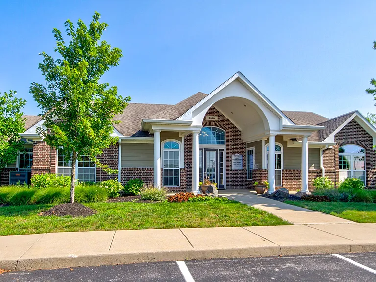 Trotters Pointe Apartments — Photo 13