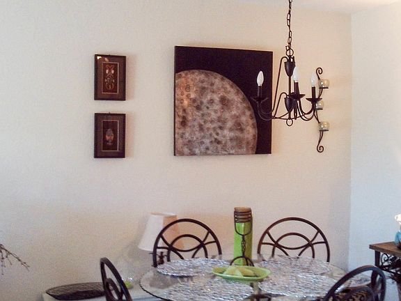 3rd image of 220 Columbia Dr APT 31