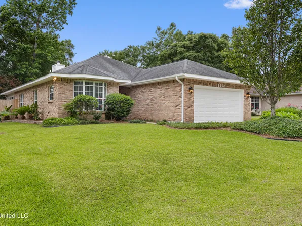 9526 Laa La Pl, Diamondhead, MS 39525