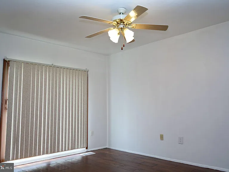 13315 Schwenger Pl — Photo 17
