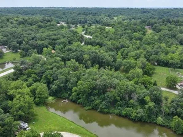 Timberlake Dr, Excelsior Springs, MO 64024