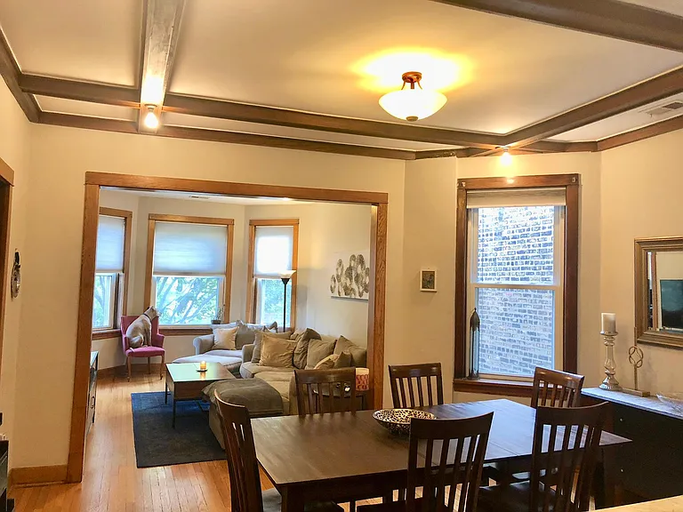 2211 W Giddings St #3 — Photo 8