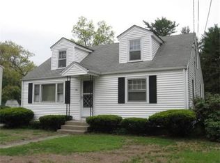 84 Shawsheen St, Tewksbury, MA 01876