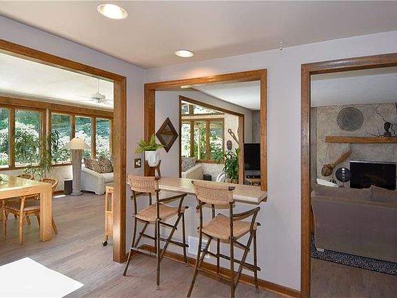 5th image of 6108 Berkshire Ct