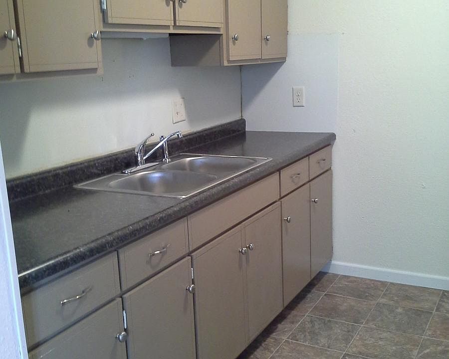 1st image of 213 Laclede Ave APT 6