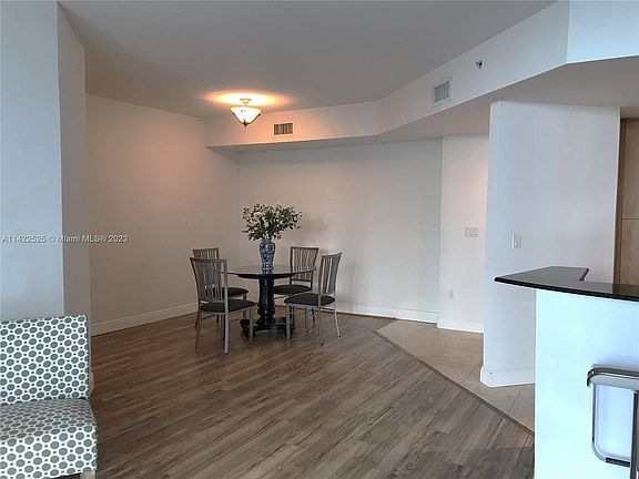 4th image of 7900 Harbor Island Dr APT 523