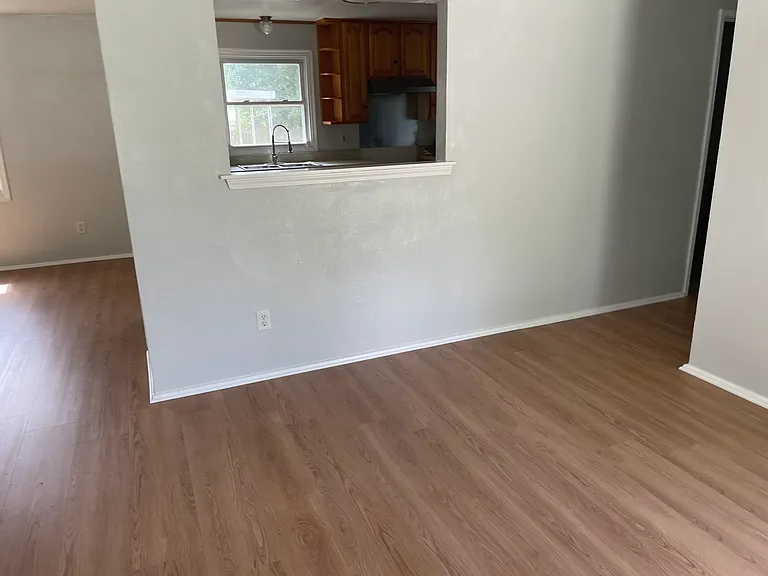 209 Cynthia Dr — Photo 5