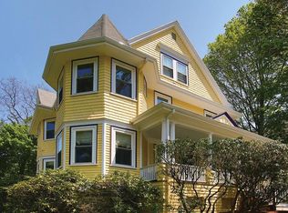 204 Langley Rd, Newton, MA 02459