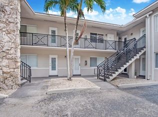 81 Edgewater Dr APT 102, Coral Gables, FL 33133