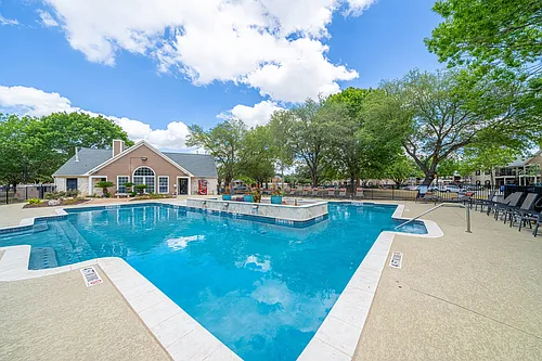 River Oaks Villas Apartments Photo 1