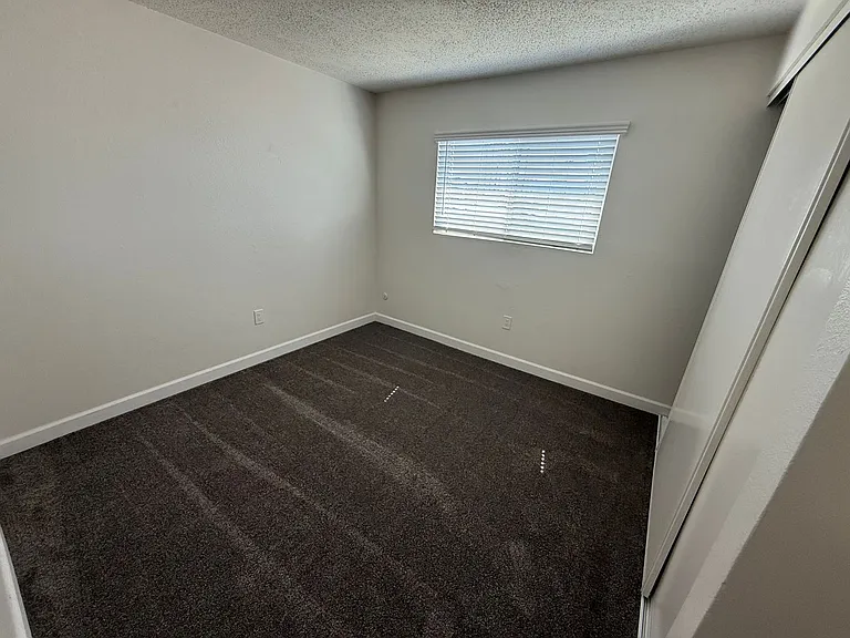 288 Orlando St — Photo 23