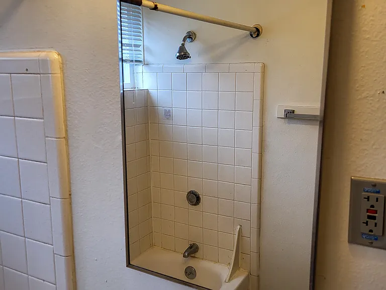 136 Sunset Ave N #136 — Photo 11