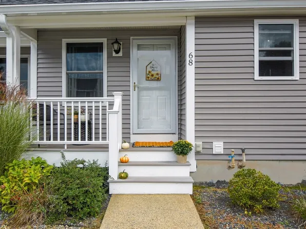 68 Sycamore Dr #68, Leominster, MA 01453