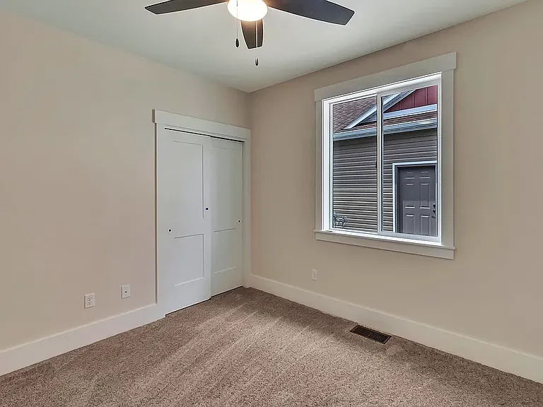 1024 Snowdrop Ct — Photo 14