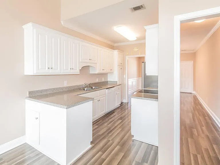 308 High Meadows Pl — Photo 9