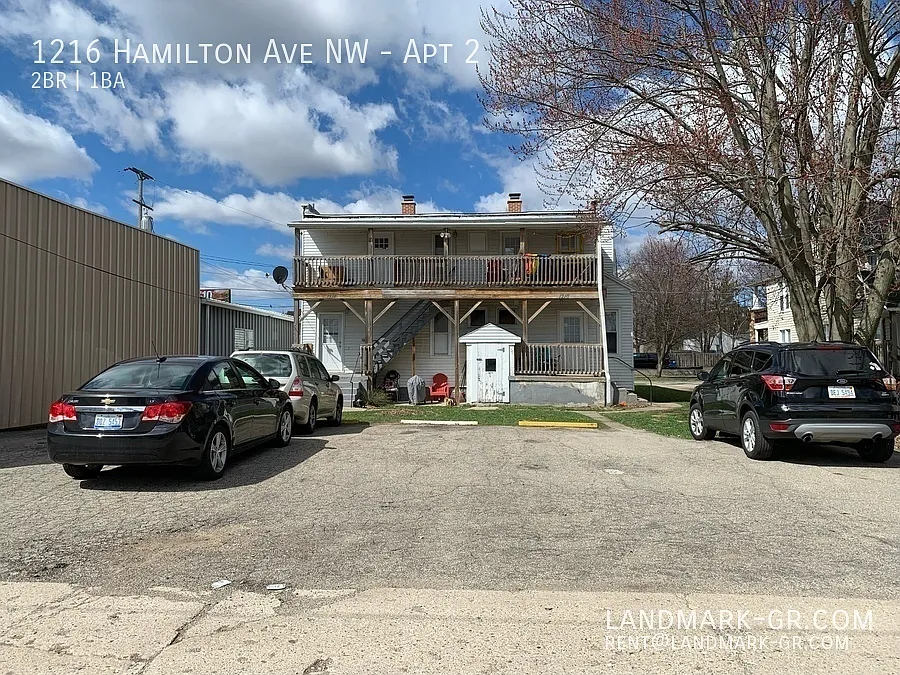 Building Photo - 1216 Hamilton Ave NW #2
