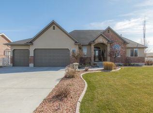3367 W 1775 N, Plain City, UT 84404