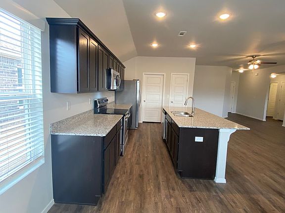 5th image of 8022 Dogwood Dr