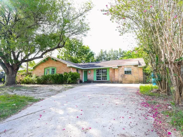 4426 Sandydale Ln, Houston, TX 77039