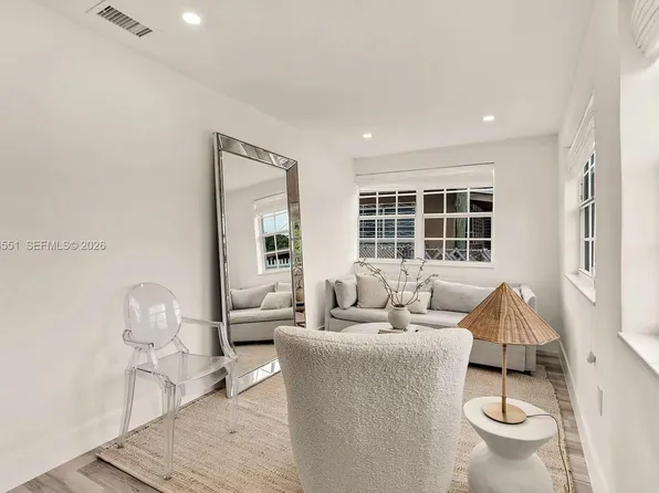 1237 NW 33rd Ave #1, Miami, FL 33125