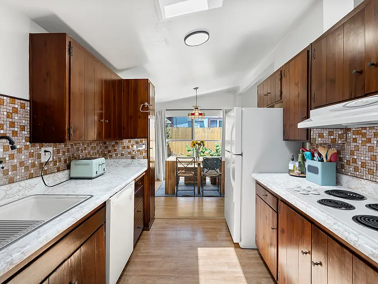 2771 Marathon Dr — Photo 33